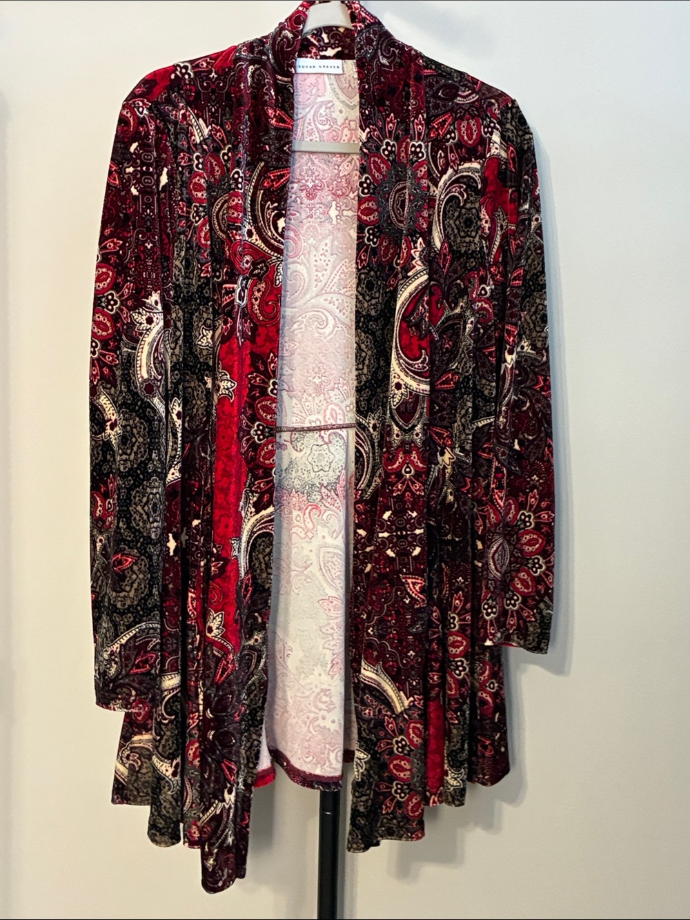 Susan Graver Velvet Open-Front Cardigan in Red and Black Paisley Pockets Large